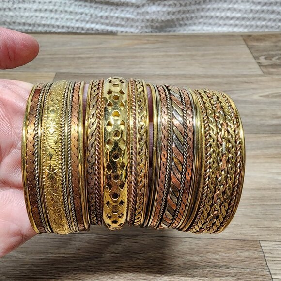 Vintage 1993 McCrory Tri-Tone Brass & Copper Bangle‎ Bracelet Set of 4 Cuffs - Picture 1 of 13